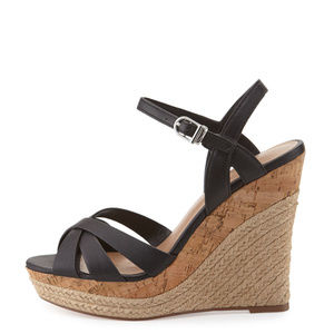 CHARLES by Charles David 8M Black Wedge Sandal